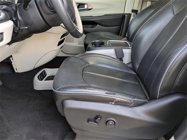 used 2017 Chrysler Pacifica car, priced at $15,999
