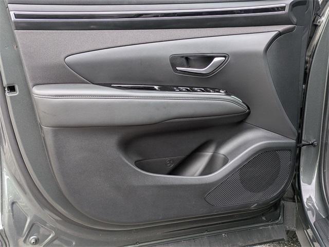 new 2024 Hyundai TUCSON Hybrid car, priced at $31,995