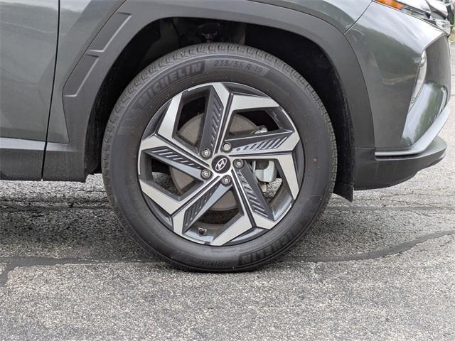 new 2024 Hyundai TUCSON Hybrid car, priced at $31,995