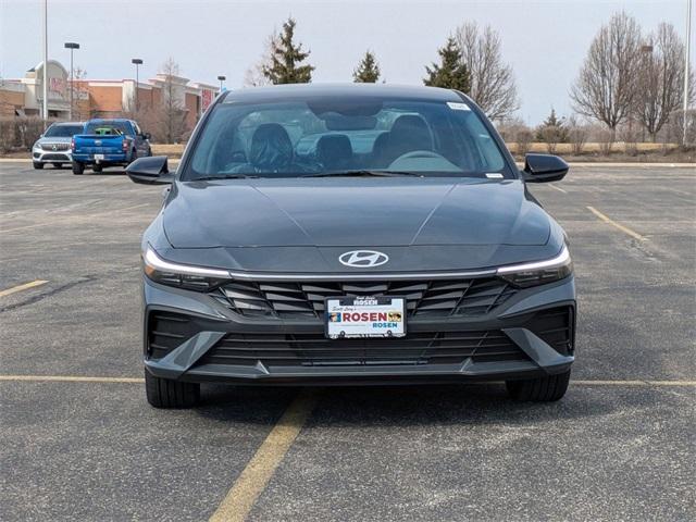 new 2025 Hyundai Elantra car, priced at $22,580