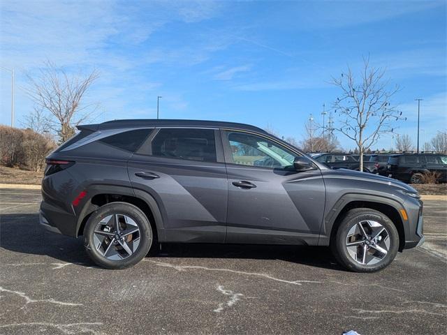 new 2025 Hyundai Tucson Hybrid car, priced at $37,741