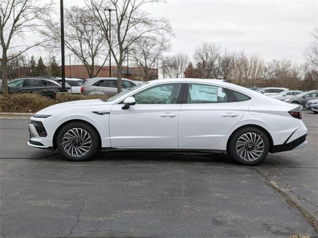 new 2025 Hyundai Sonata Hybrid car, priced at $32,632