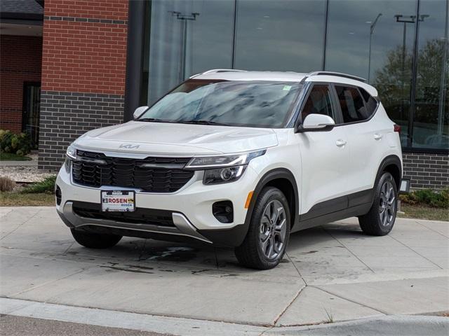 used 2024 Kia Seltos car, priced at $23,999