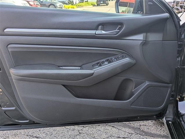 used 2019 Nissan Altima car, priced at $13,999