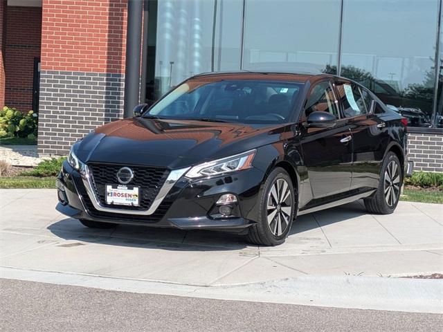 used 2019 Nissan Altima car, priced at $13,999