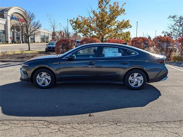 new 2025 Hyundai Sonata car, priced at $27,477