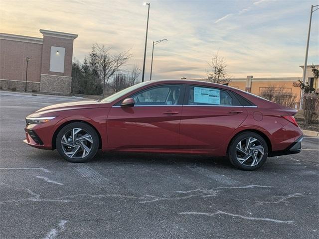 new 2025 Hyundai Elantra car, priced at $27,682