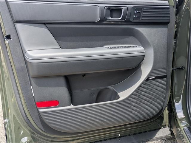 new 2025 Hyundai Santa Fe car, priced at $44,519