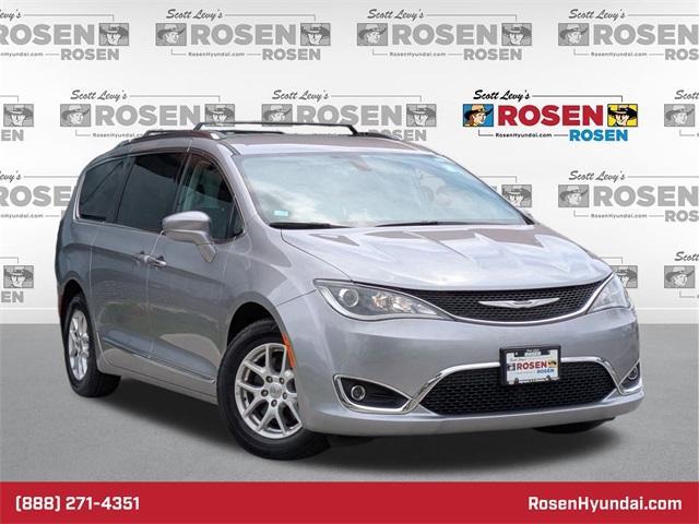 used 2020 Chrysler Pacifica car, priced at $18,999