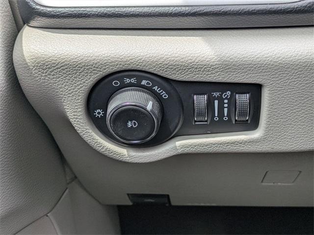 used 2020 Chrysler Pacifica car, priced at $18,999