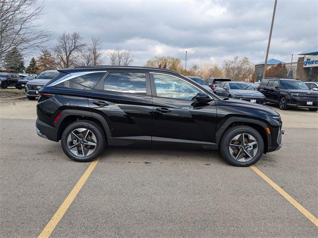 new 2025 Hyundai Tucson Hybrid car, priced at $37,373