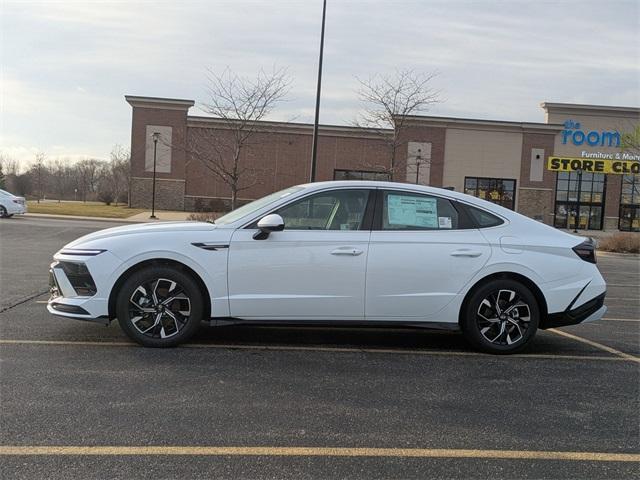 new 2025 Hyundai Sonata car, priced at $29,004