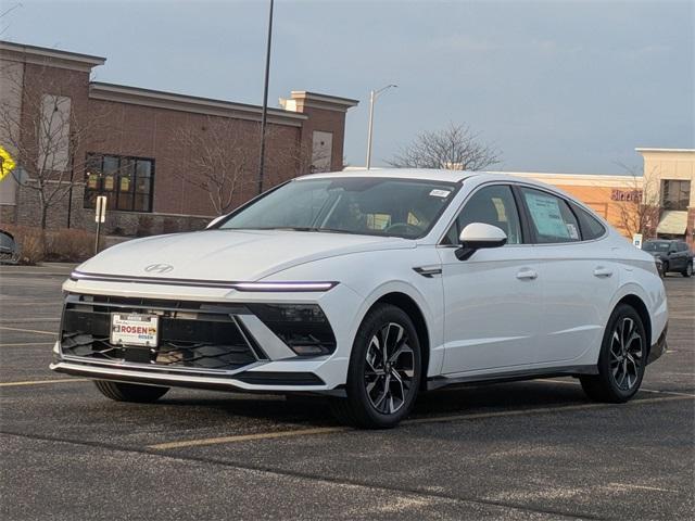 new 2025 Hyundai Sonata car, priced at $29,004