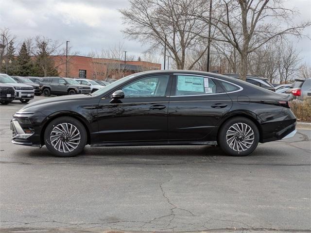 new 2025 Hyundai Sonata Hybrid car, priced at $38,528