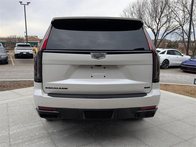 used 2022 Cadillac Escalade ESV car, priced at $71,899