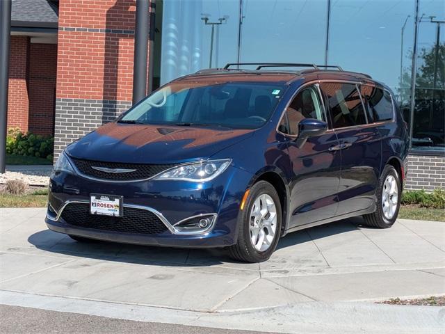 used 2017 Chrysler Pacifica car, priced at $13,499