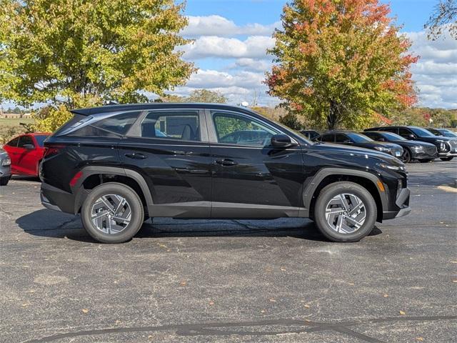 new 2026 Hyundai TUCSON Hybrid car, priced at $32,698