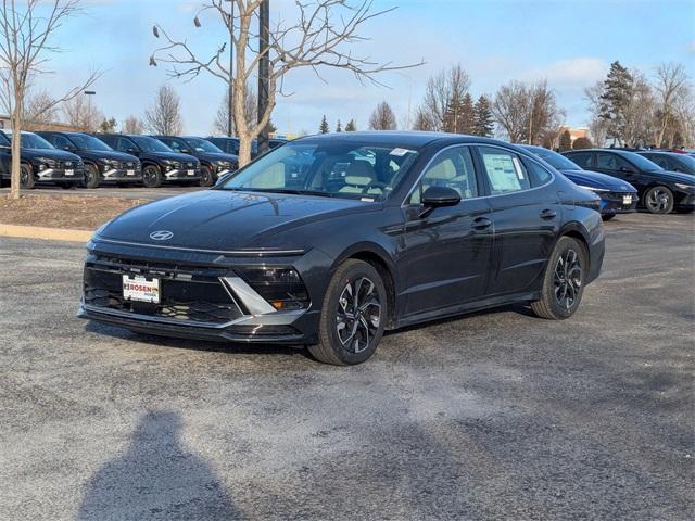 new 2025 Hyundai Sonata car, priced at $28,018