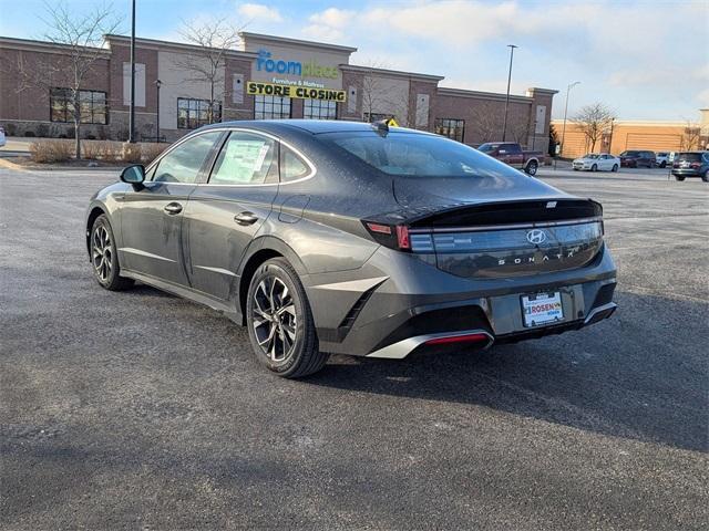 new 2025 Hyundai Sonata car, priced at $28,018