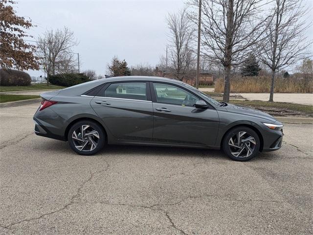 new 2025 Hyundai Elantra HEV car, priced at $28,233