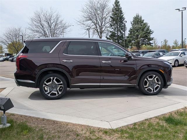 used 2024 Hyundai Palisade car, priced at $39,999
