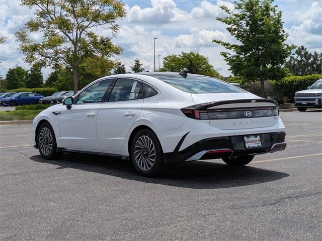 new 2025 Hyundai Sonata Hybrid car, priced at $37,813
