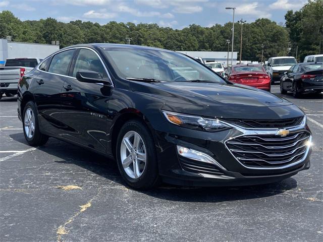 new 2025 Chevrolet Malibu car, priced at $26,082