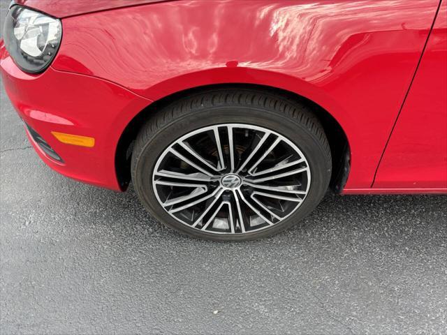 used 2013 Volkswagen Eos car, priced at $7,500