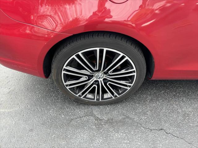 used 2013 Volkswagen Eos car, priced at $7,500