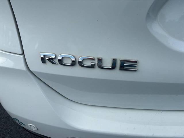 used 2020 Nissan Rogue car, priced at $7,999