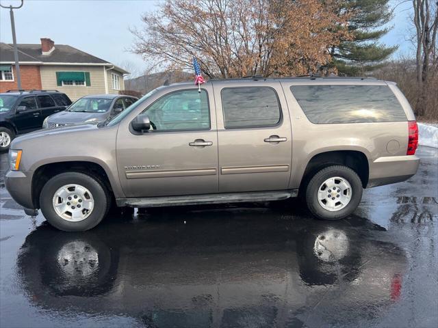 used 2013 Chevrolet Suburban car, priced at $9,999