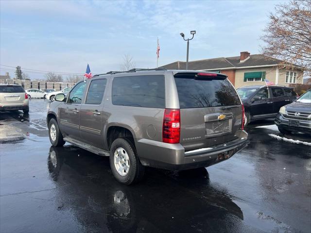 used 2013 Chevrolet Suburban car, priced at $9,999