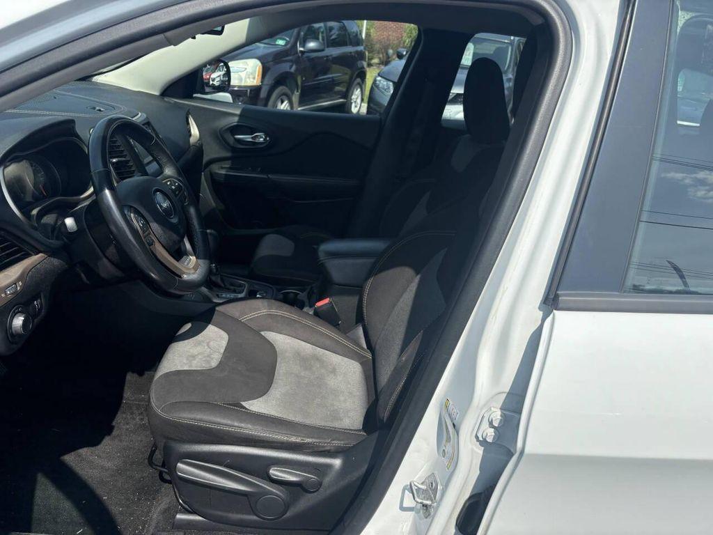 used 2016 Jeep Cherokee car, priced at $7,999