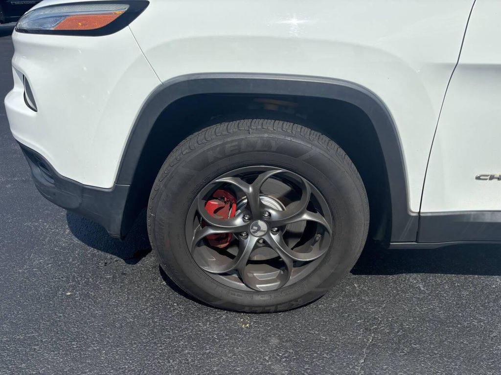 used 2016 Jeep Cherokee car, priced at $7,999