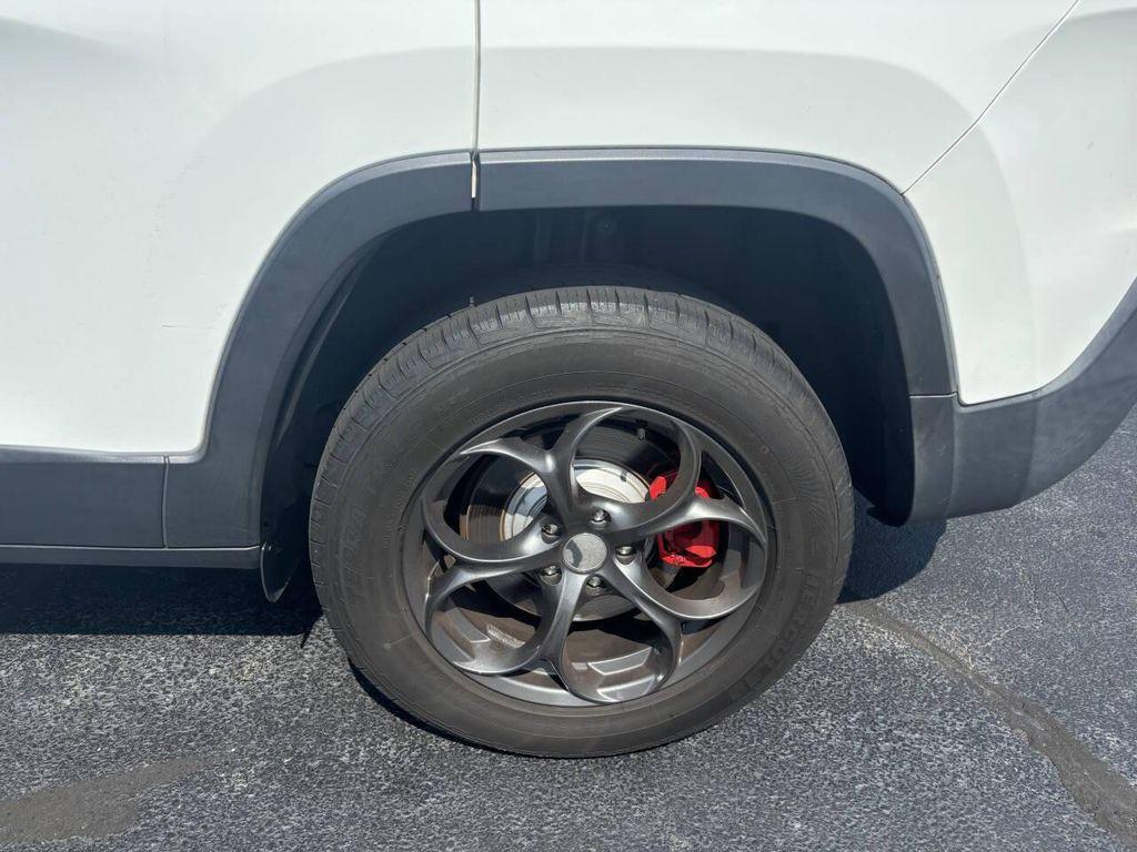 used 2016 Jeep Cherokee car, priced at $7,999