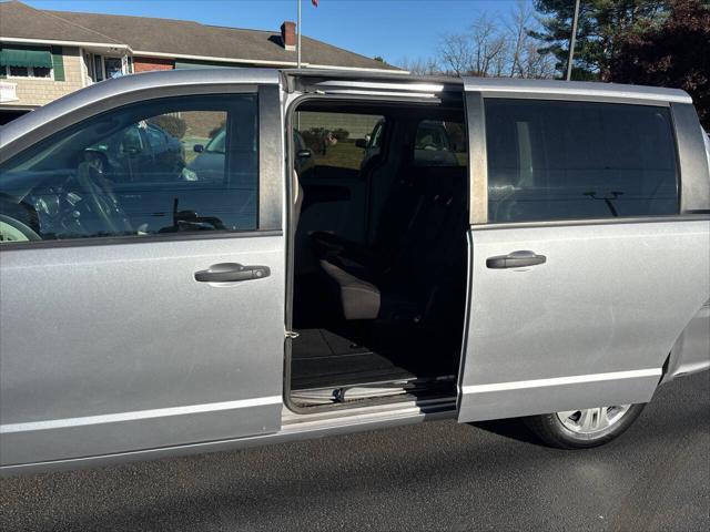 used 2019 Dodge Grand Caravan car, priced at $7,999