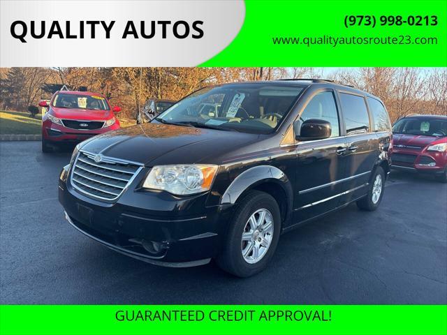 used 2009 Chrysler Town & Country car