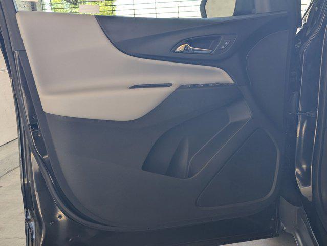 used 2022 Chevrolet Equinox car, priced at $21,999