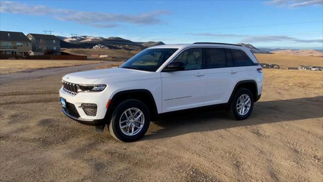 new 2025 Jeep Grand Cherokee car, priced at $37,931