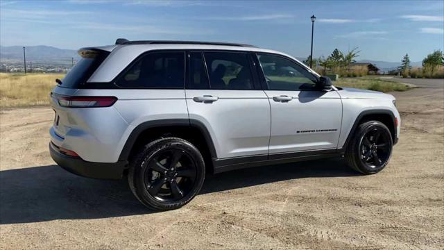 new 2023 Jeep Grand Cherokee car, priced at $41,643