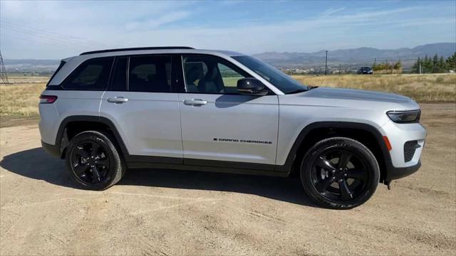 new 2023 Jeep Grand Cherokee car, priced at $41,643