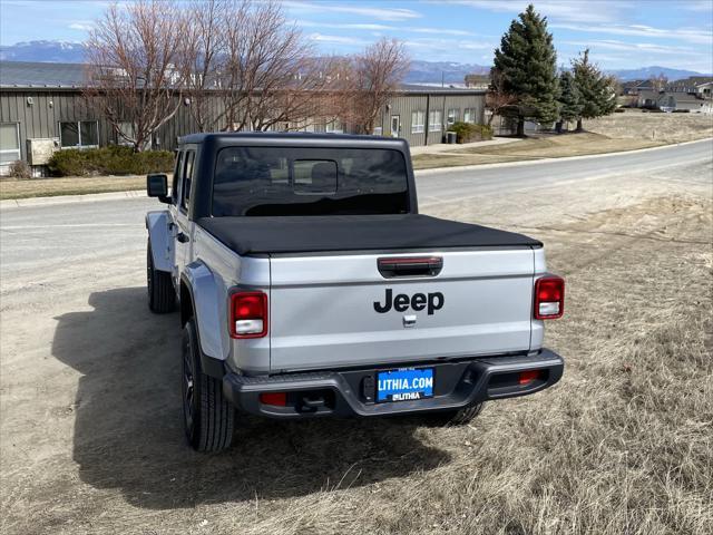 new 2024 Jeep Gladiator car, priced at $48,440