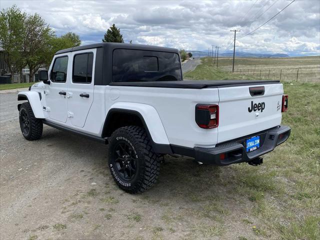 new 2024 Jeep Gladiator car, priced at $45,033