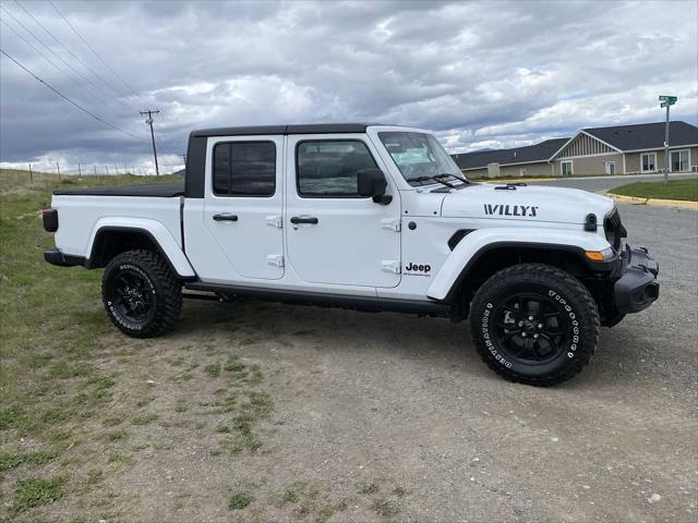 new 2024 Jeep Gladiator car, priced at $45,033