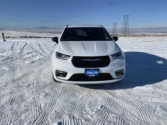 new 2025 Chrysler Pacifica car, priced at $44,450