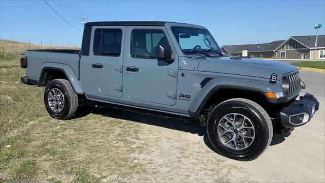 new 2024 Jeep Gladiator car, priced at $40,966