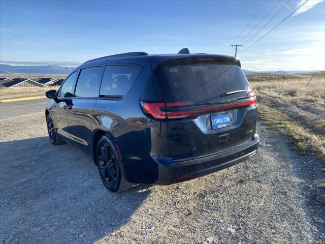 new 2024 Chrysler Pacifica car, priced at $47,190
