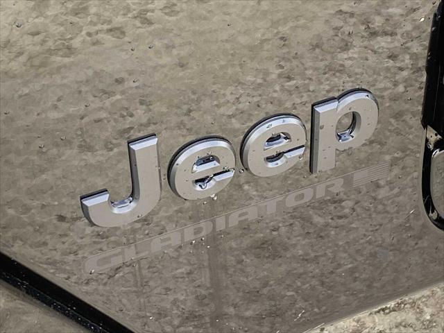 new 2024 Jeep Gladiator car, priced at $41,410