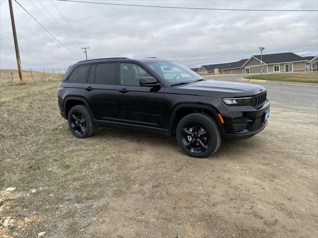 new 2024 Jeep Grand Cherokee car, priced at $41,495