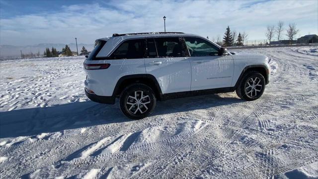 new 2025 Jeep Grand Cherokee L car, priced at $43,900